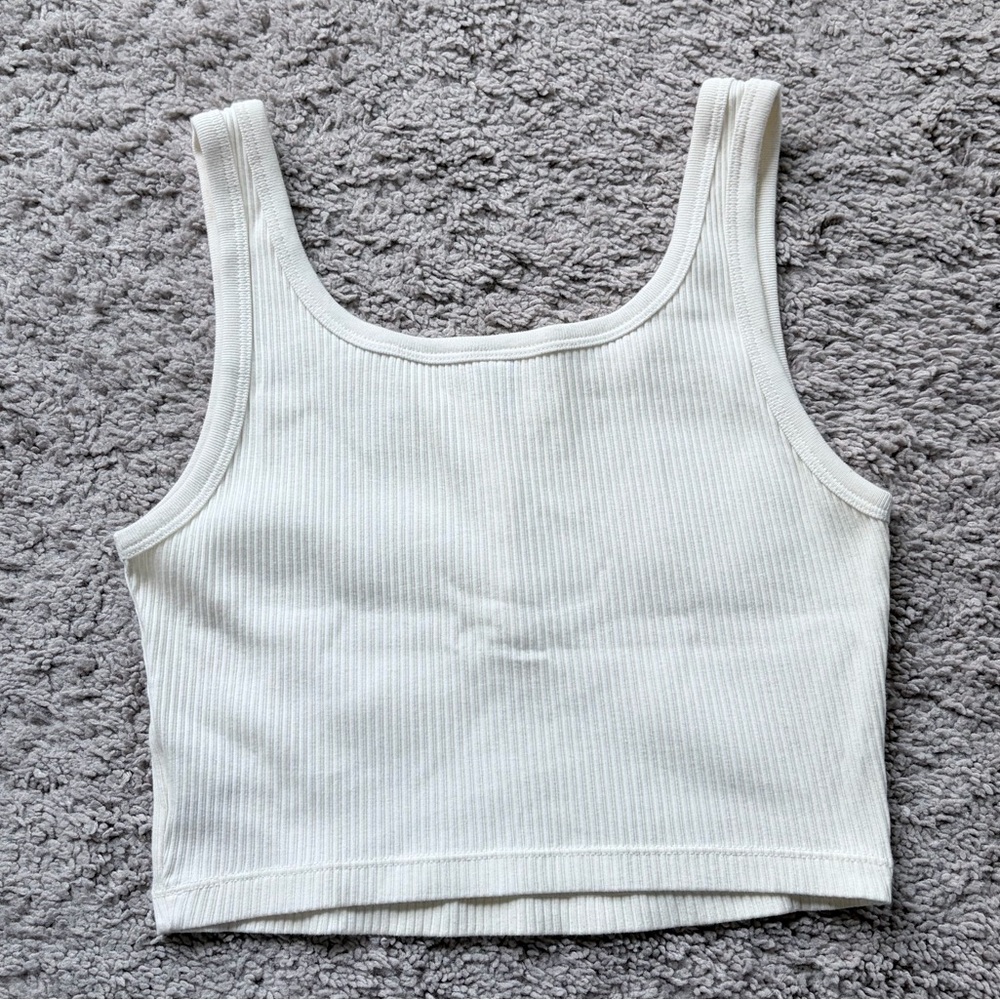 Ribbed Tank Top - Picture 2 of 2